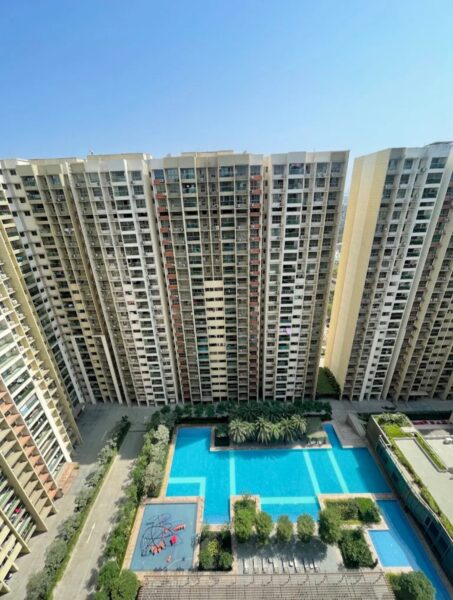 4 BHK Flat For Sale in Sheth Vasant Oasis