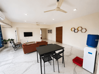 1 BHK Flat for rent at Adam Mistry Lane in Parel