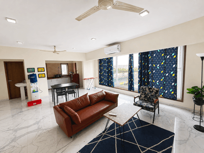 1 BHK Flat for rent at Adam Mistry Lane in Parel