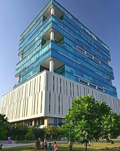Commercial office space @ Mighty Universal Majestic , Chembur